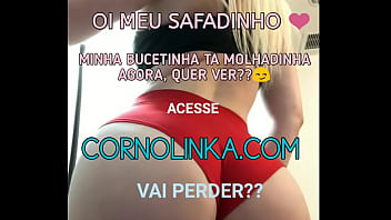 Preview 2 of Baby And Nom - gostosa massageando os seios perfeitos