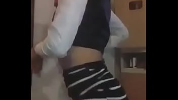 Preview 1 of Hd Unsen - Brenda piba de instagram moviendo el culo