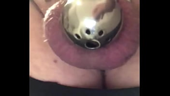 Preview 4 of Chubby Anall - Sissy ist verschlossen