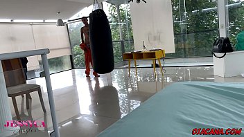 Preview 2 of Mom Fucks Son To Keep Him Quiet - Saiu da cadeia e foi meter na novinha filha do chefe * Dluquinhaa * Andrehot *
