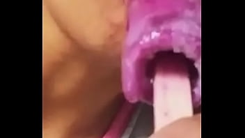 Preview 4 of Rape Japan Grill - Tomando helado