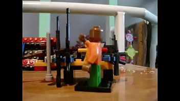 Preview 1 of Karala Bus Sex - Tienda de armas