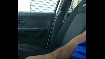 Preview 4 of Porno5 In - De bobeira batendo na rua