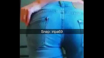 Preview 2 of Odia Saxi Video Www - cette blonde en jean ecarte son anus sur snap!