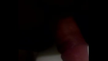 Preview 4 of Son Licking Under Moms Skirt - Toc&aacute_ndome un rato
