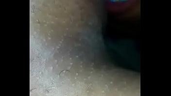 Preview 3 of Lesbian Sister Touching Sibling - Chupando a bucetinha da morena