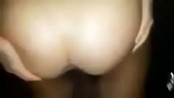 Preview 3 of Indian Mom Son Bed - esposa vadia dando o rabo de quatro