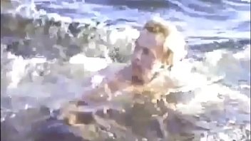 Preview 1 of Cathy Heaven Jordi El Nio Polla - Roger Virre and Bj&oslash_rn have sex on a public beach