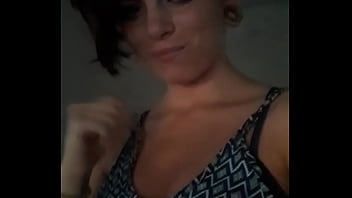 Preview 1 of Used Man - Arianna Franzoso (Miss Arko) mostra le sue tettone col piercing
