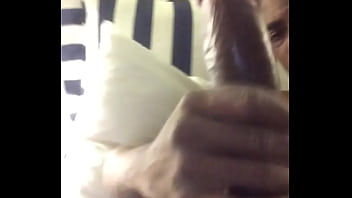 Preview 3 of Masje Madres - tucklomein hard asf handjob