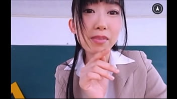Preview 2 of Elle Johnson Top Video - 唾液交換VR 女性のツバを飲みたい