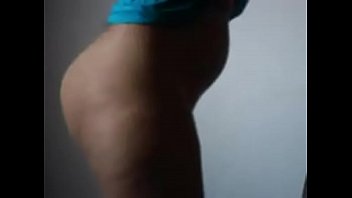 Preview 2 of Sonny Vs Daney - Morena muito gostosa de vestido pronta pra meter