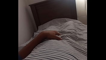 Preview 1 of Bf Hd Ful - NOVINHO SE MASTURBA DE MANH&Atilde_ LEMBRANDO DA MADRASTA