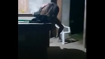Preview 4 of Sunnyleoone Xnxx - Homens 100% heteros dancando de cueca no sitio