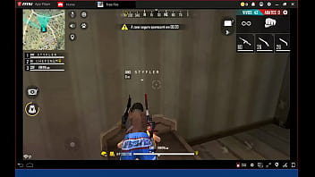 Preview 2 of Big Asa Riding - NEGAO DO FREE FIRE FUDENDO DUAS NOVINHAS BEM DOTADAS