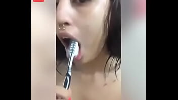 Preview 4 of Asian Families - Alguien conoce a esta mujer?