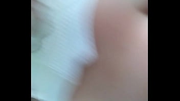 Preview 4 of Mom Son Get Surprise Sleeping - Novinha bund&atilde_o de quatro no carro