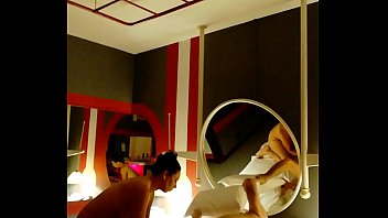 Preview 3 of Indian Hindi Adio Sex - Ro y Lu. Bueno le toco a viejito disfrutar de mi mujer.