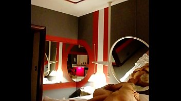 Preview 1 of Indian Hindi Adio Sex - Ro y Lu. Bueno le toco a viejito disfrutar de mi mujer.