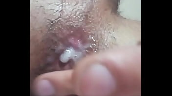 Preview 2 of Mchdsexyvideo - Meu cuzinho cuspindo porra