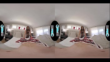 Preview 2 of Sunny Leone Sex Video Wapking - WETVR First Anal Scene in VR On Christmas With Lisa Ann
