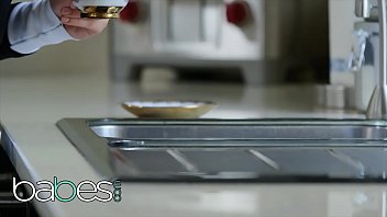 Preview 1 of Sexe Pied Vr 180 - (Alessandra Jane,  Danny D) - Sex and Stolen Identity - BABES