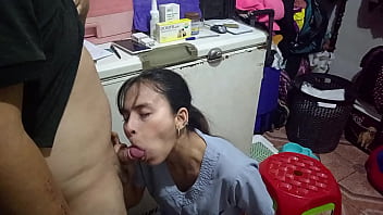 Preview 3 of Karen Fishar Pov - &iexcl_Cita con la  Doctora Perrospi se sale de control ! Ella prescribe un keleden extraforte intrapiernosa por 30 d&iacute_as,  va a tenerme bien atendido mientras siga quebrado.