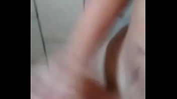 Preview 3 of Berig - Hetero batendo punheta pra amigo gay