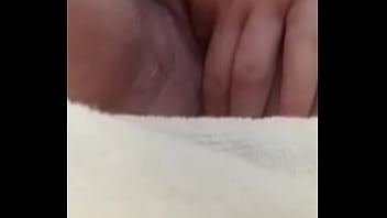 Preview 3 of Carolina Sueets Her Friend - other girlfriend masturbate - part 2