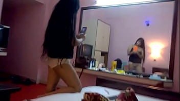 Preview 1 of Ass Xtrem Porn - Indian Slut stripping