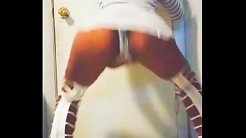 Preview 2 of Karton Xxx Video - Seductive ebony dancing