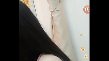 Preview 3 of Colombian Ebony - Bigo live Vietnam girl nipple slip