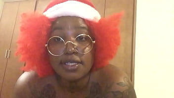 Preview 1 of Old Hours - Hazelnutxxx Enjoying Holiday Season/ By Da Way Dats Smokecampchino On Da Tunes !!