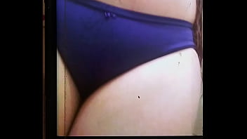 Preview 4 of 3gp Sleeping - Ay est&aacute_n esas fotos de mi mujer en calsones como me dijeron mis amigos pu&ntilde_eteros que les gustan las nalgas de mi mujer