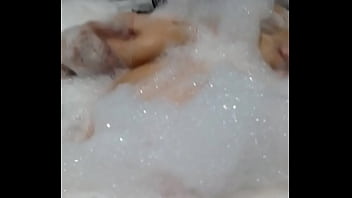 Preview 2 of Stepmom Family Strock - tetas de esposa
