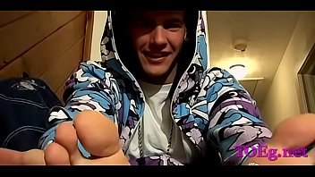 Preview 1 of Cum 4k Porm Sex - Closeup foot fetish