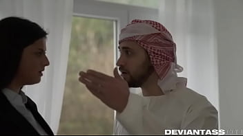 Preview 2 of Deep Troaths - بندر يزغب معلمته من كسها