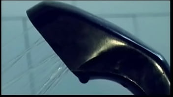 Preview 1 of Yxxxxwww - Exterminator City:  Sexy Shower Girl