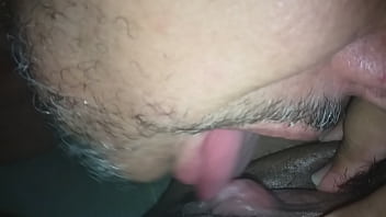 Preview 4 of Porno Theatre Gangbang - Chupando greluda deliciosa