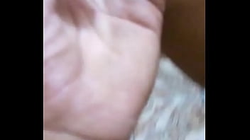 Preview 3 of Gioi Tinh 18 Com - Fazendo a esposa puta gozar no dedo