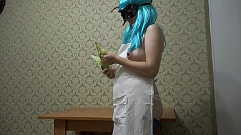 Preview 1 of 12sal Ki Larki Karaip - Corn Fucks Hairy Pussy In Panties. Milf in early pregnancy masturbates on the kitchen table. Fetish with food.