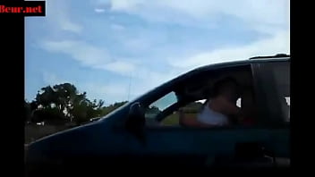 Preview 2 of Bfxxx Ind - il la baise en conduisant sur autoroute