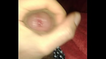 Preview 2 of Grabbing In Bud - Batendo uma gozando gostoso pau duro grande