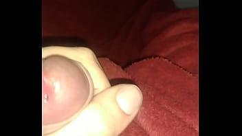 Preview 1 of Grabbing In Bud - Batendo uma gozando gostoso pau duro grande