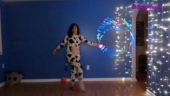 Preview 1 of Sexy Video In Urdu - bitch im a cow