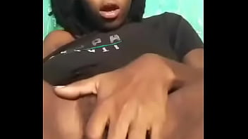 Preview 2 of Viclip Xxx - Jocilena - fingerling in her wet pussy /black thin girl