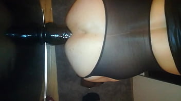 Preview 4 of Instruktur Fitness - Training with XXL dildo