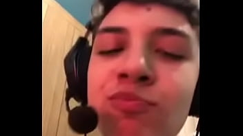 Preview 3 of Video Xxxxx Do - Thiago me fodendo e comendo marshmellow na minha frente