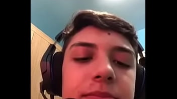 Preview 1 of Video Xxxxx Do - Thiago me fodendo e comendo marshmellow na minha frente