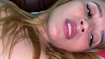 Preview 2 of Xnxx Priyanka Chopra - mi hermanastra me masturba y yo la penetro con mi enorme polla